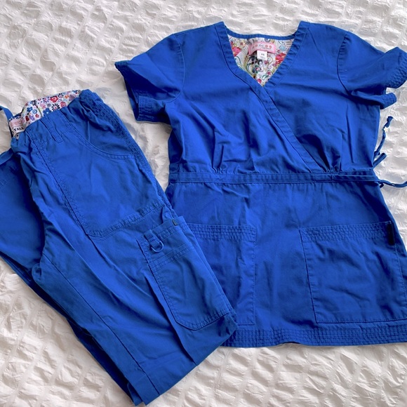 Koi Scrub Set